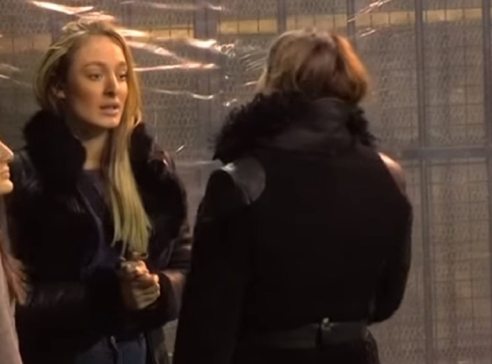 DETALJ KOJI JE SVIMA PROMAKAO: Anabela i Luna se odvojile u mrtav ugao, mislile da ih kamere ne snimaju, pa uradile OVO