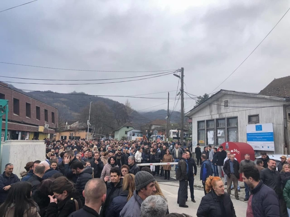 U sredu HAOS u Kosovskoj Mitrovici, životi ljudi su u pitanju!