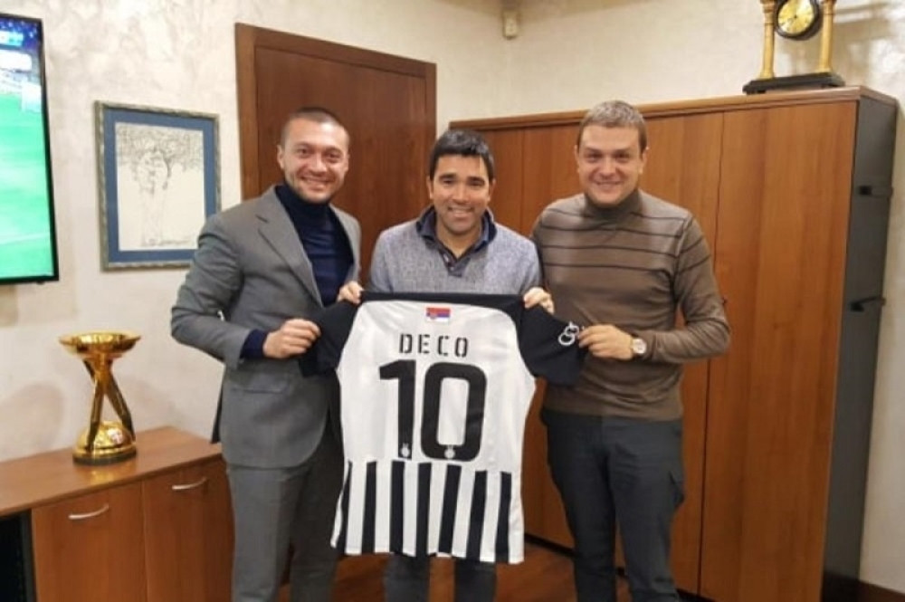 Bivši fudbaler Barselone u poseti Partizanu