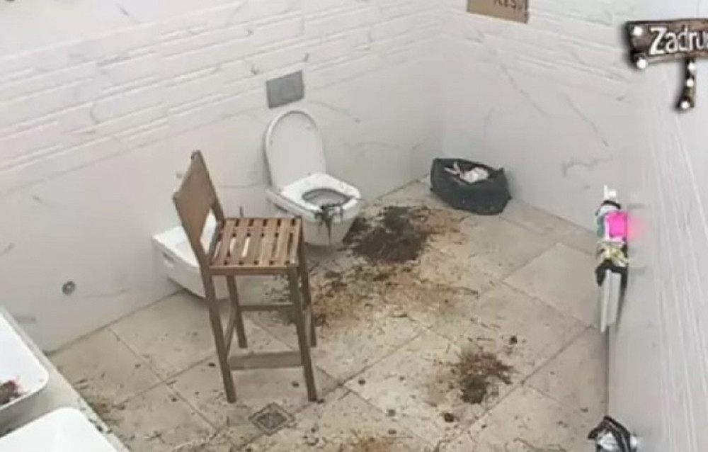 MOMENTALNO LETI NAPOLJE? Do sada neviđen prekršaj u Zadruzi! Vraćene su kamere i evo ko je krivac! (FOTO)