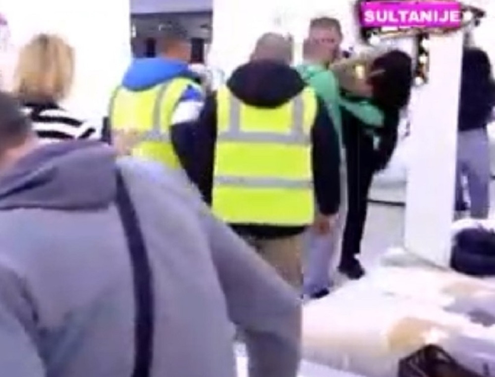 JEZIVA SCENA, IZNOSE JE ONESVEŠĆENU Jelena molila da zapali ocu sveću, a onda se odigrala prava drama! (FOTO)