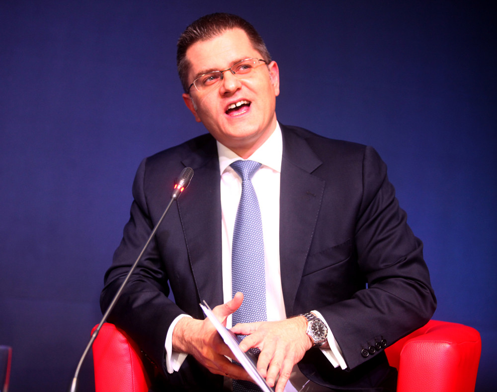 Udario na rodoljuba, čoveka, oca... Ovo je razlog zbog kog se na pomen "braće" ledi krv u žilama (FOTO)