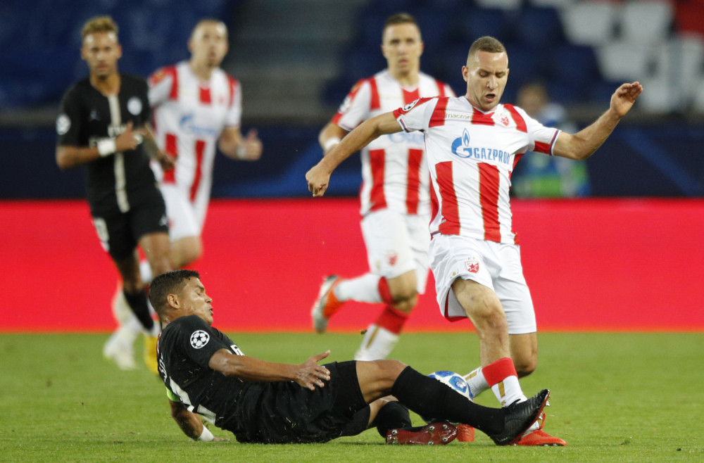 Veljko Simić se seli u komšiluk!
