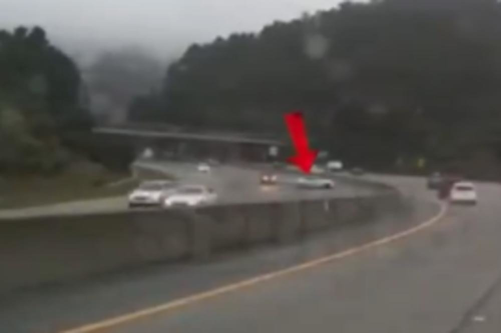 Procureo jezivi snimak: pogledajte saobraćajku jednog od najboljih košarkaša sveta! Majko sveta, KAKO JE OVO PREŽIVEO? (VIDEO)