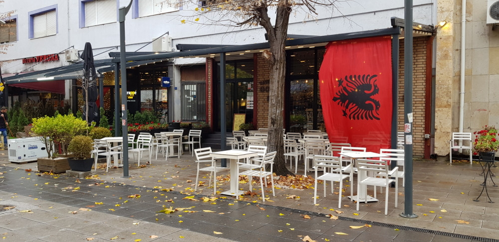 KFOR blokirao most preko Ibra, Albanci autobusima stižu u Mitrovicu, a razlog je skandalozan (FOTO)