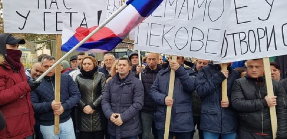 Srbi ujedinjeni opet na ulicama! Zalihe lekova na izmaku!