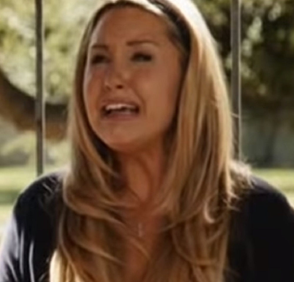 KONZUMIRALA JE DROGU, PA OCA OPTUŽILA ZA ZLOSTAVLJANJE: Poznata glumica prvi put progovorila o torturi kroz koju je prošla