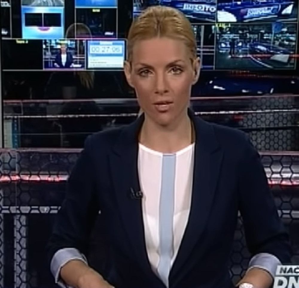 VODITELJKA "DNEVNIKA" JE UVEK ZAKOPČANA DO GRLA: Sada je izjavom o GOLOTINJI iznenadila sve!