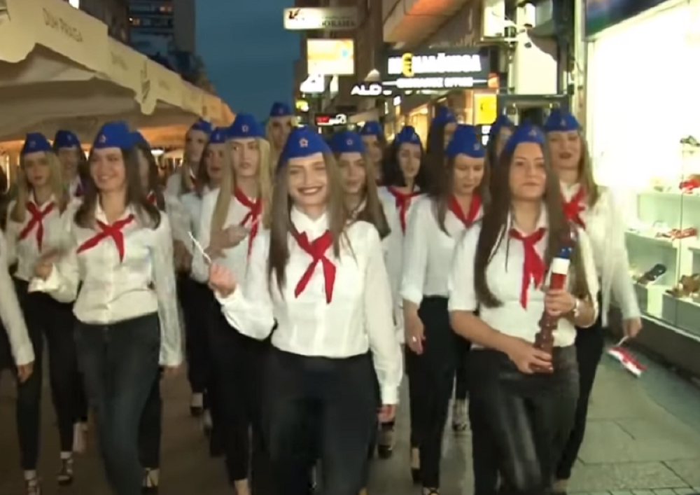 "Po farmerke smo išli u Trst", "Spavali smo i na klupi", "Dok je bilo Tita, sve je bilo bolje"...