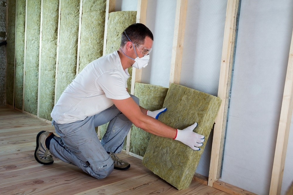 Fasade s kamenom vunom