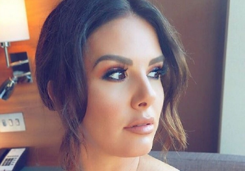 Zgrozila svet! Supruga slavnog fudbalera okačila fotku RAŠIRENIH NOGU sa ginekološkog pregleda! (FOTO)