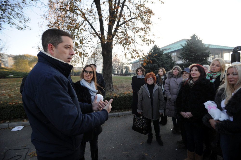 Unija žena sa Vračara donira pomoć ženama na KiM