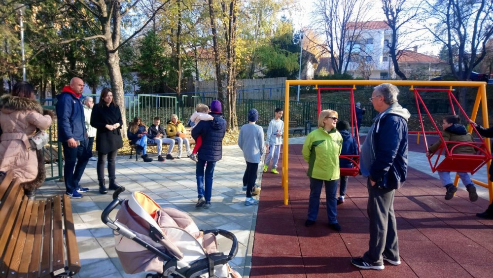 Otvoren sportski centar i igralište na Senjaku