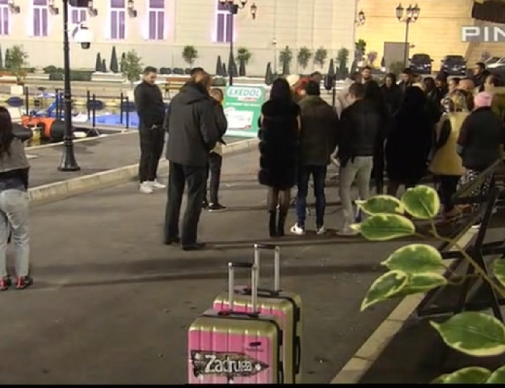 OVAJ TAKMIČAR JE NAPUSTIO ZADRUGU ZAUVEK: Bilo je neizvesno do kraja, a onda je jedna stvar presudila!