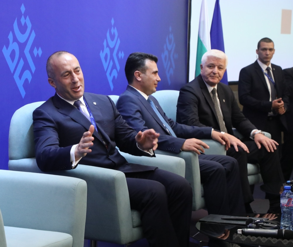 Brisel ga pritiskao da smanji takse Srbiji, a on im poslao DIVLJAČKU PORUKU!