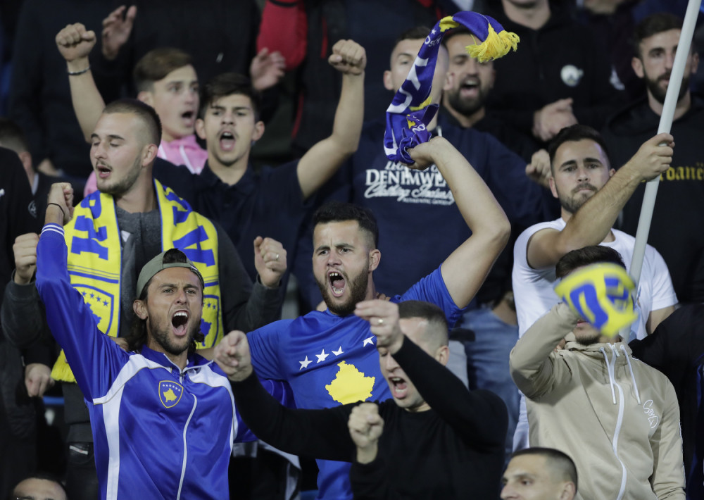 Tvit legendarnog novinara oduševio i nasmejao Srbe! Albanci mu ovo neće oprostiti dok su živi, možda će mu i PRETITI SMRĆU! (FOTO)