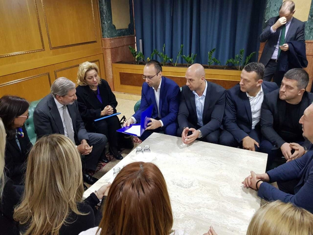 Han se sastao sa predstavnicima Srpske liste (FOTO)