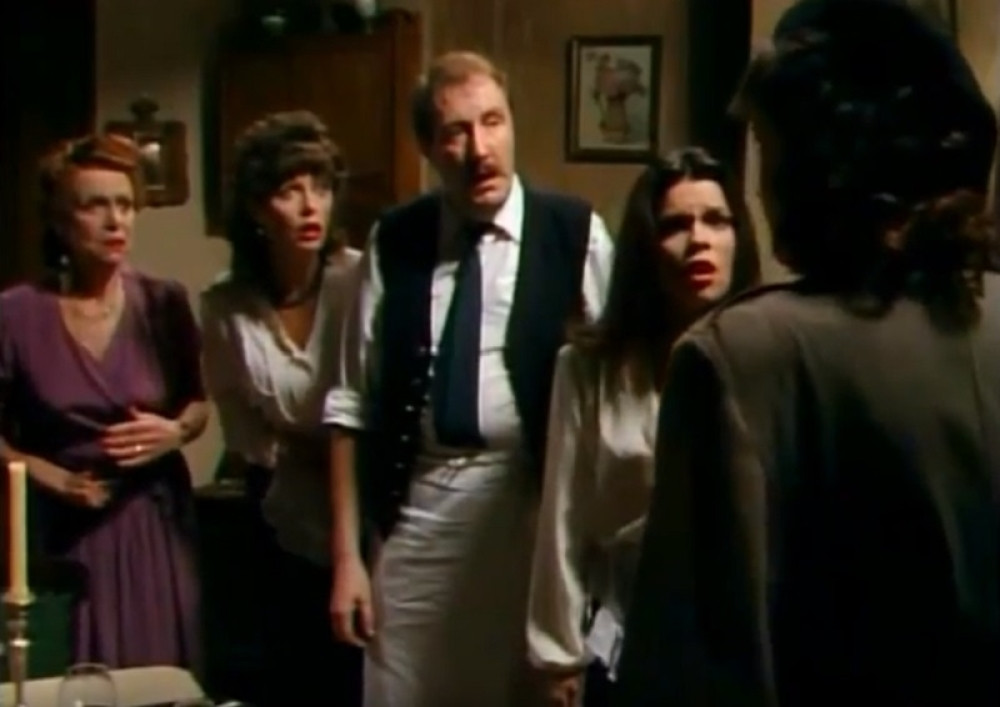 Prodata slika iz kultne serije, "Posrnula Madona sa velikim grudima" i nije toliko posrnula! (FOTO)