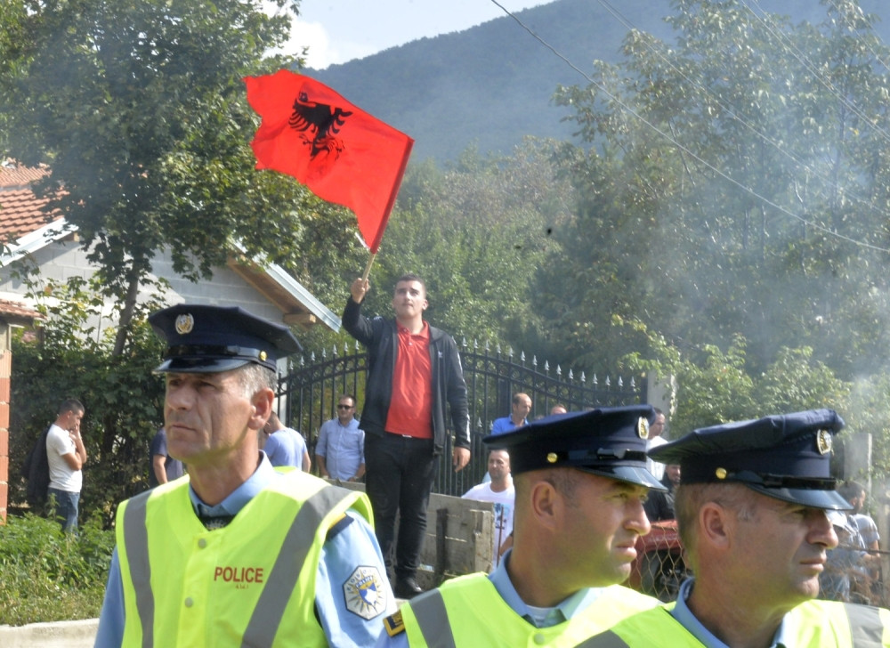 Podržavaju brisanje granice između tzv. Kosova i Albanije: Zaev šokirao sramnom izjavom, pa pokušao da se IZVUČE!
