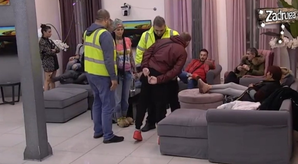TUČA U ZADRUZI! TREBAĆE MU GIPS? Sale izgubio kontrolu, obezbeđenje zakasnilo!