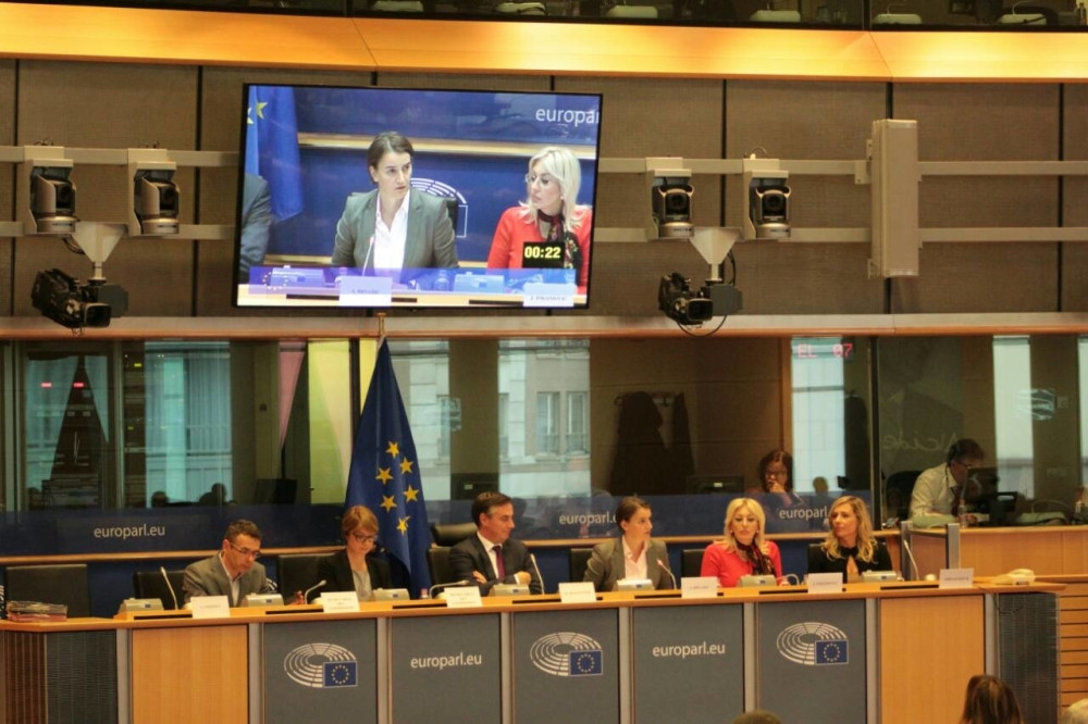 Za tačno 4 dana našu zemlju čeka VELIKA ODLUKA IZ BRISELA!