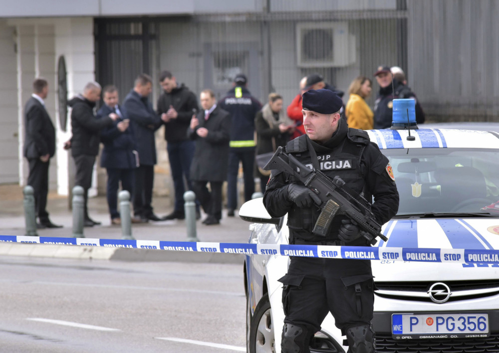Jedna osoba ranjena na benzinskoj pumpi