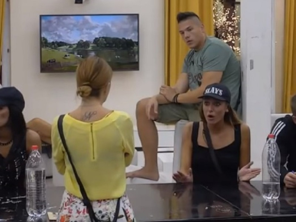 Hoće li Sloba isto da uradi Luni? Evo šta je uradio poznati fudbaler da bi mu izbacili bivšu devojku iz "Velikog brata"! (VIDEO)