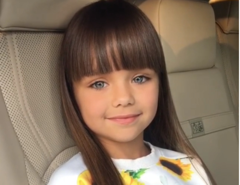 Sećate se Ruskinje koja je proglašena za najlepšu devojčicu sveta? Ima samo 7 godina, a evo šta se sada sa njom dešava (FOTO)