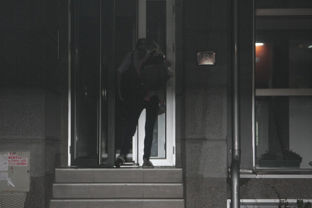 Marko je pozvao prostitutku da mu dođe u stan, a kad joj je otvorio vrata i video je pokajao se što se rodio!