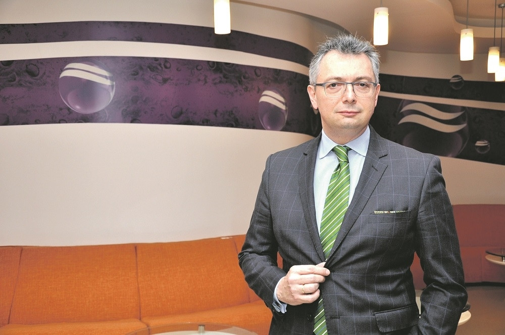 Raspisana poternica za bivšim direktorom Komercijalne banke!