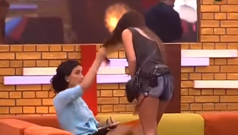 Diskvalifikovana iz rijalitija jer je pretukla pevačicu, a danas joj svi zavide na ovakvom životu! (VIDEO/FOTO)