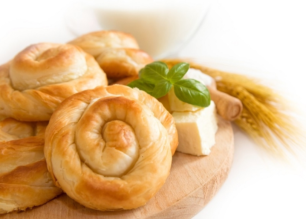 Izdašna pita sa krompirom i prazilukom, mirisom i ukusom osvaja na prvi zalogaj!