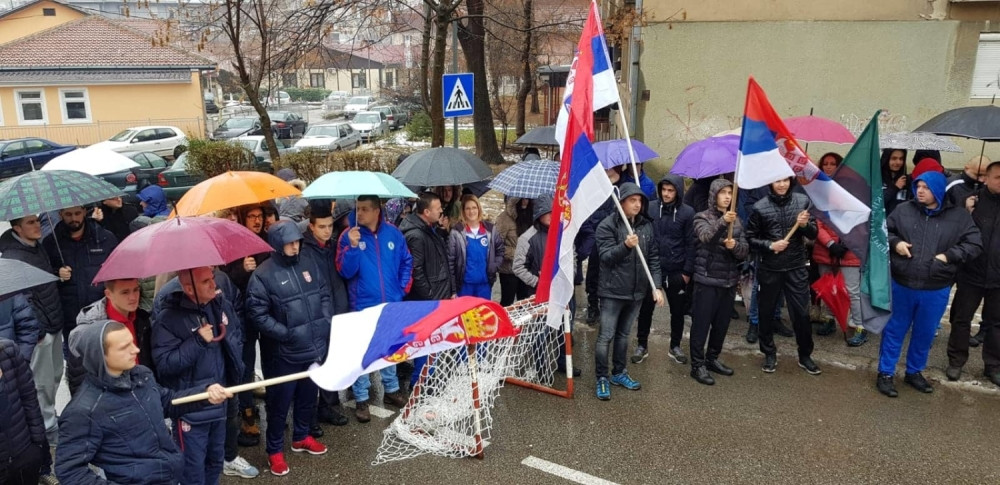 Sportisti na udaru, izbacili ih iz sala, terena i sa stadiona!