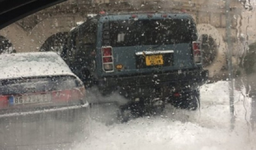 Božidar je žrtva bahatog vozača: "Namerno me udario, upalio sam sva četiri svetla, udario me je opet..."