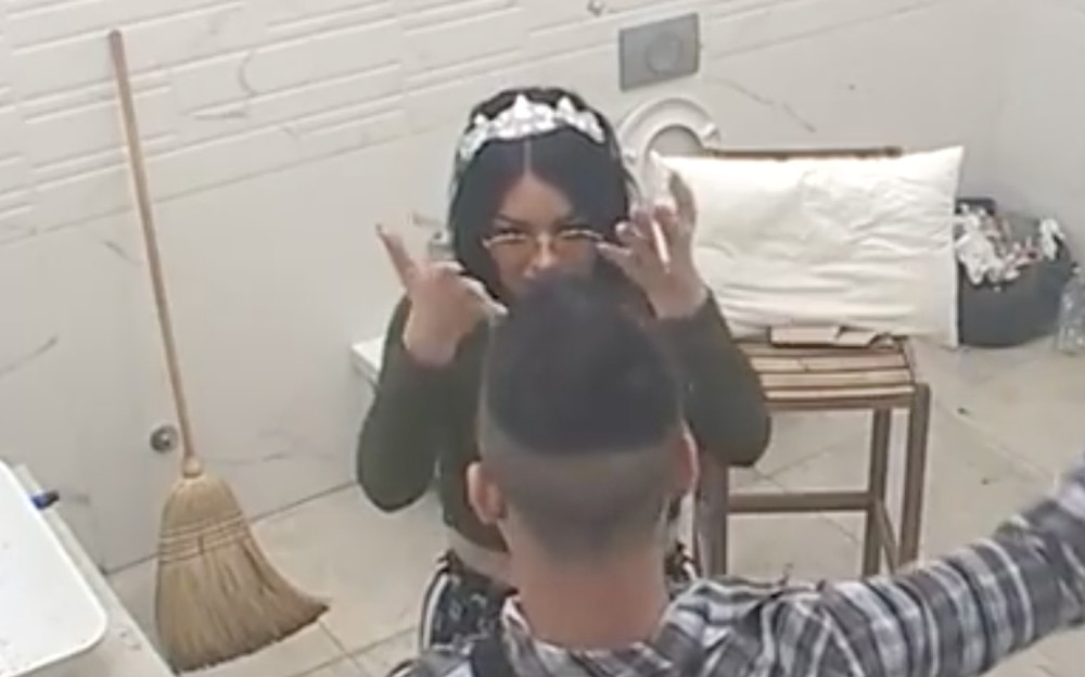 Bane izrevoltiran Zerininim ponašanjem, a onda je od nje popio i ŠAMARČINU!