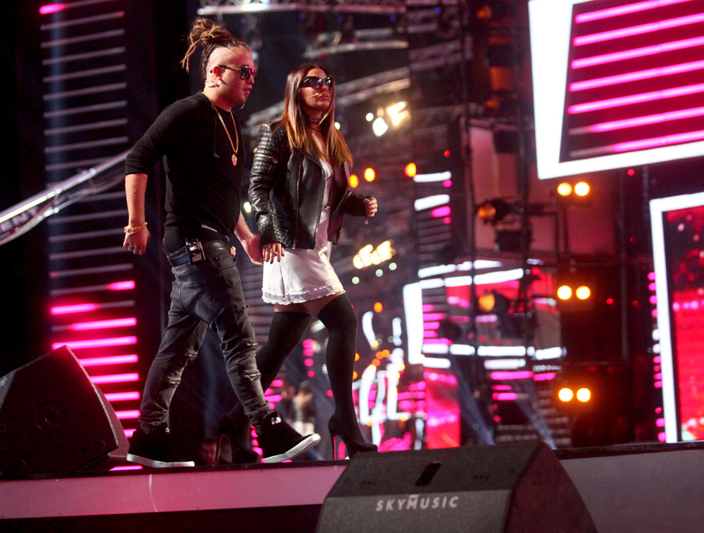 Dok Ana Nikolić putuje svetom, Rasta čuva malu Taru (FOTO)