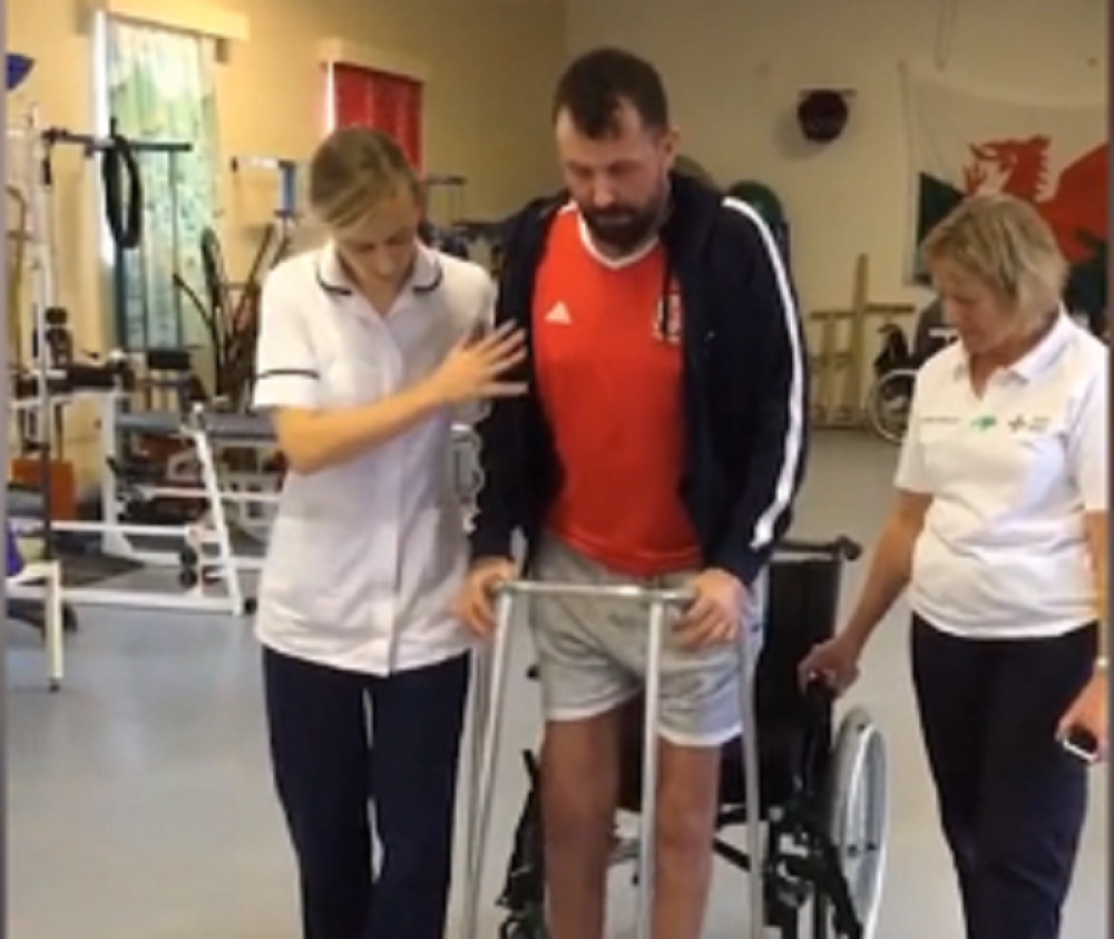 David je bio potpuno zdrav, a onda je pojeo PARČE PILETINE! Nije mogao da diše, da hoda, ide u WC...