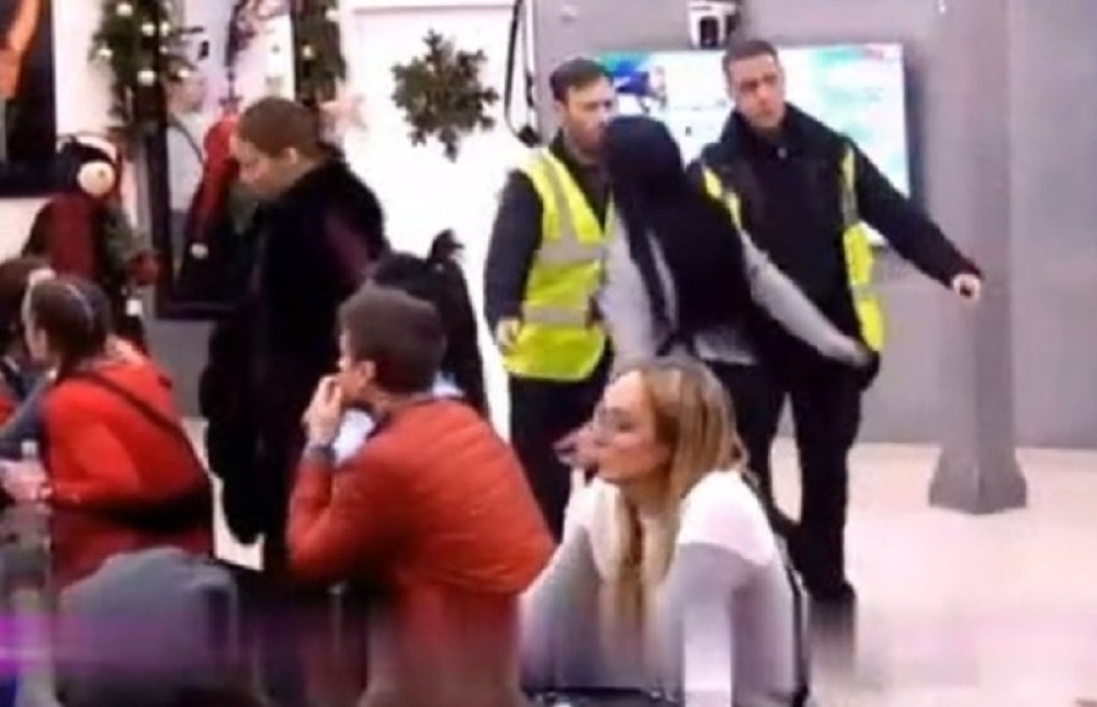 Bane nasrnuo na Zerinu! Jezivi krici odzvanjaju Belom kućom, obezbeđenje na nogama (VIDEO)