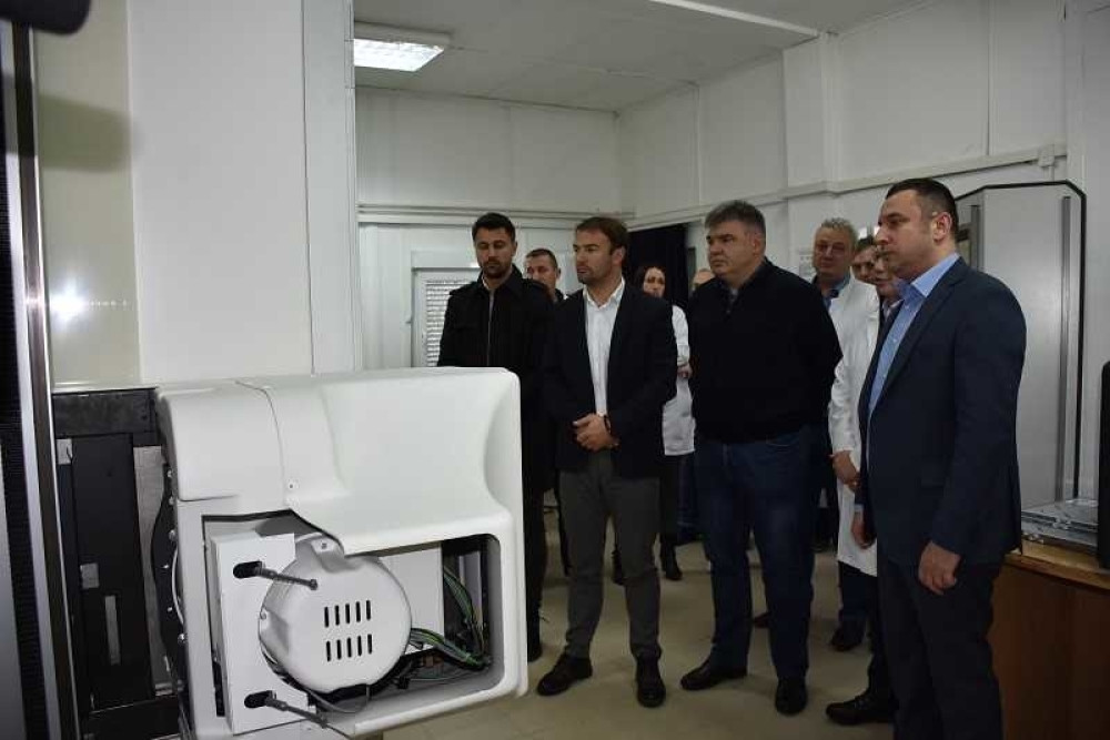 Stigla nova oprema za bolnicu u Gračanici (FOTO)