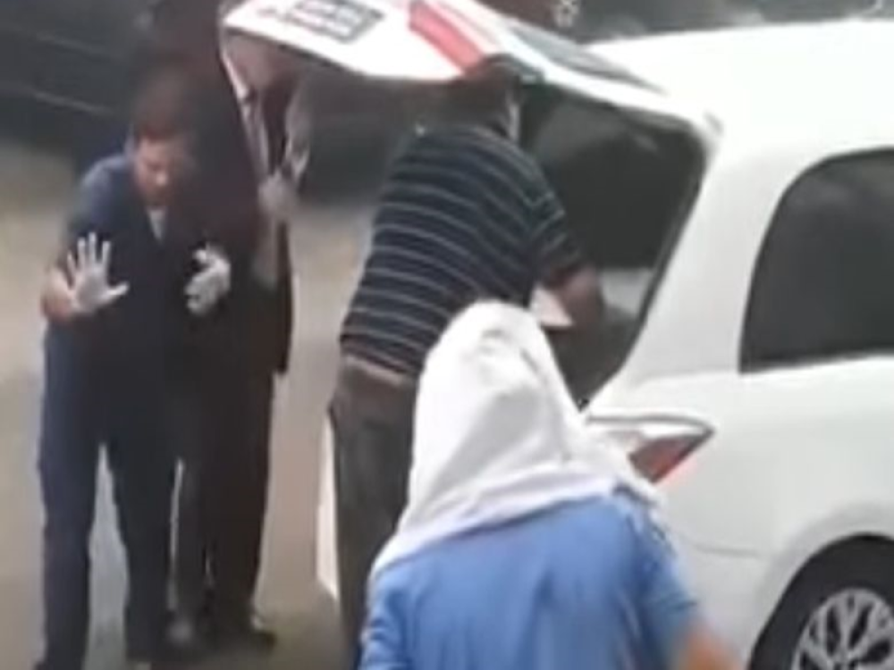 Krenuli su na groblje, a onda skrenuli za bolnicu! Iz kovčega se čulo jecanje