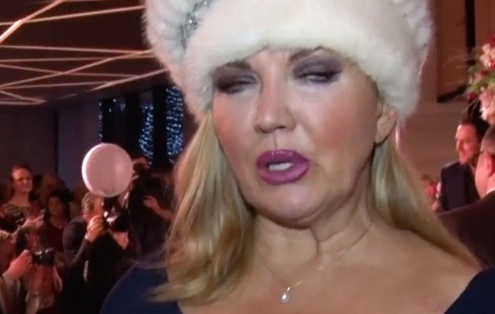 Od šoka čvrsto zatvorila oči, sekunde su bile u pitanju!