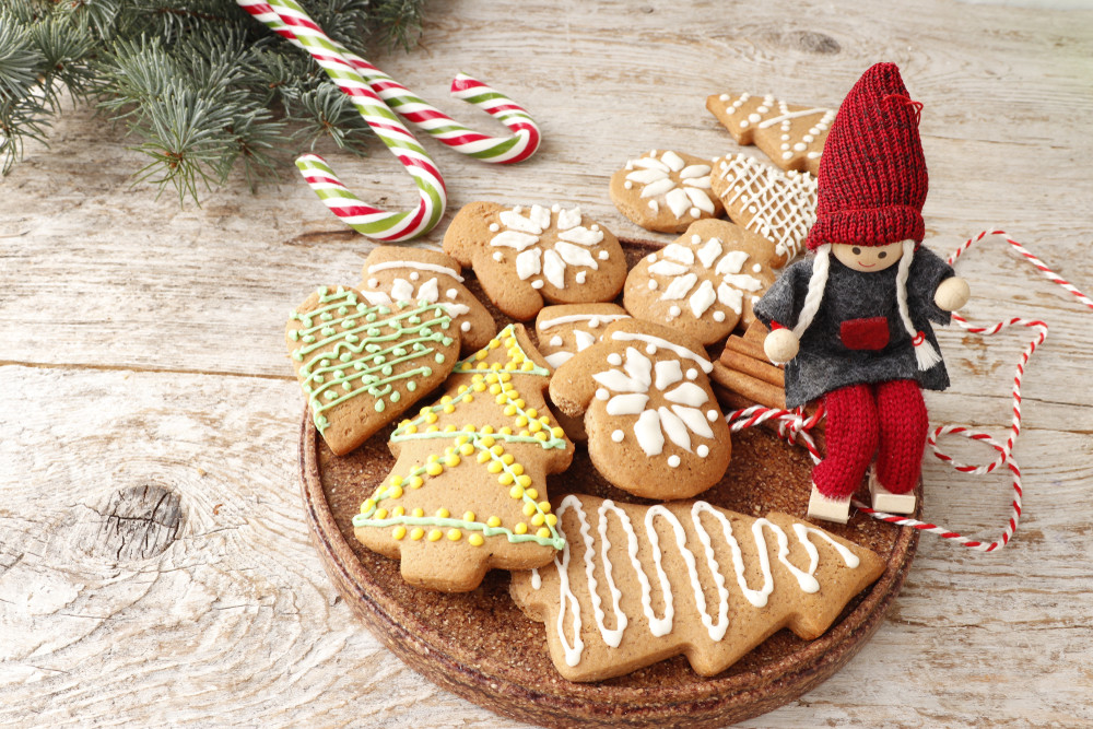 Praznični medenjaci: Nećete verovati koliko se lako prave, a tek koliko su ukusni! (RECEPT)