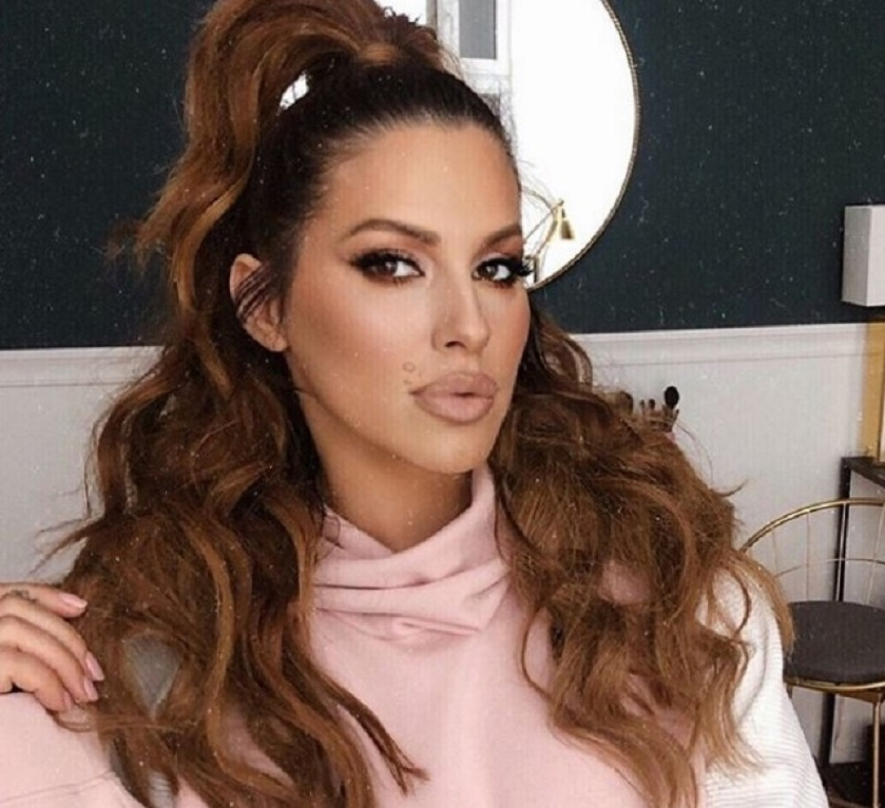 Seka Aleksić pobegla iz grada, a svoju oauzu mira pronašla na ovoj planini - pevačica u prelepom izdanju! (FOTO)