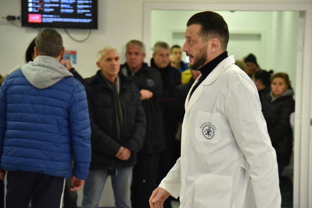 Profesorka došla da obiđe svoje povređene učenike u Nišu, i saznala da je jedan mrtav!