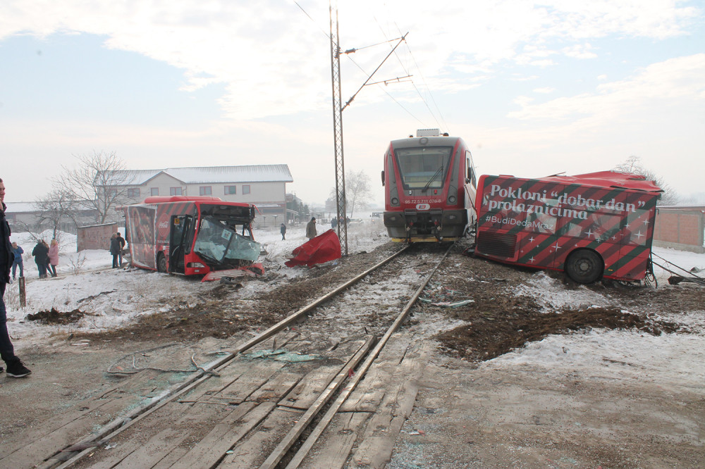 Vlastimir je sedma žrtva stravične nesreće, Žarko ne može da preboli KUMA!
