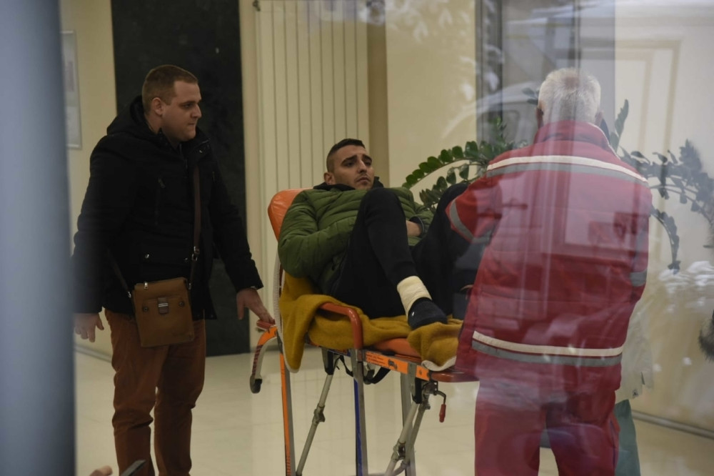 Borimo se da Darku sačuvamo nogu, i dalje je u kritičnom stanju!