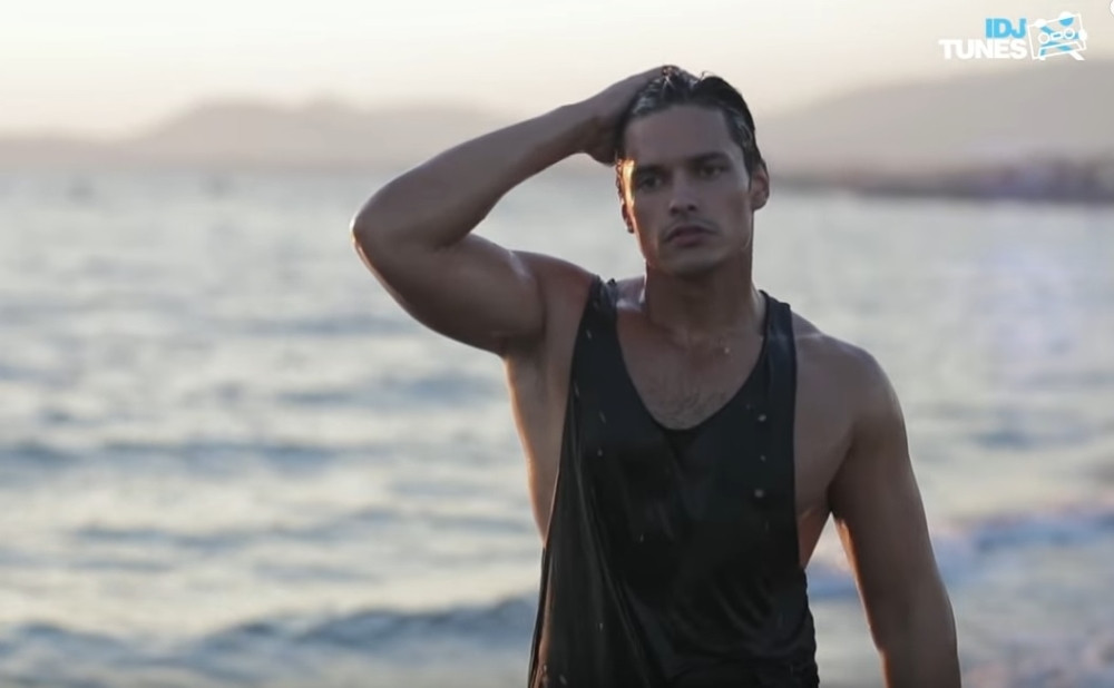 Njegov zadatak je da ZAVEDE ovu CICU!