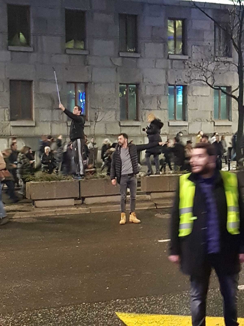 Đilasov krimos na čelu kolone!