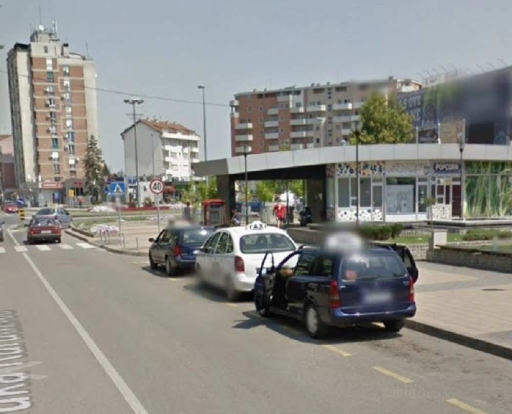 Nećete moći da se načudite kad vidite kako se gradi kružni tok u Loznici! Društvene mreže se usijale od komentara! (FOTO)