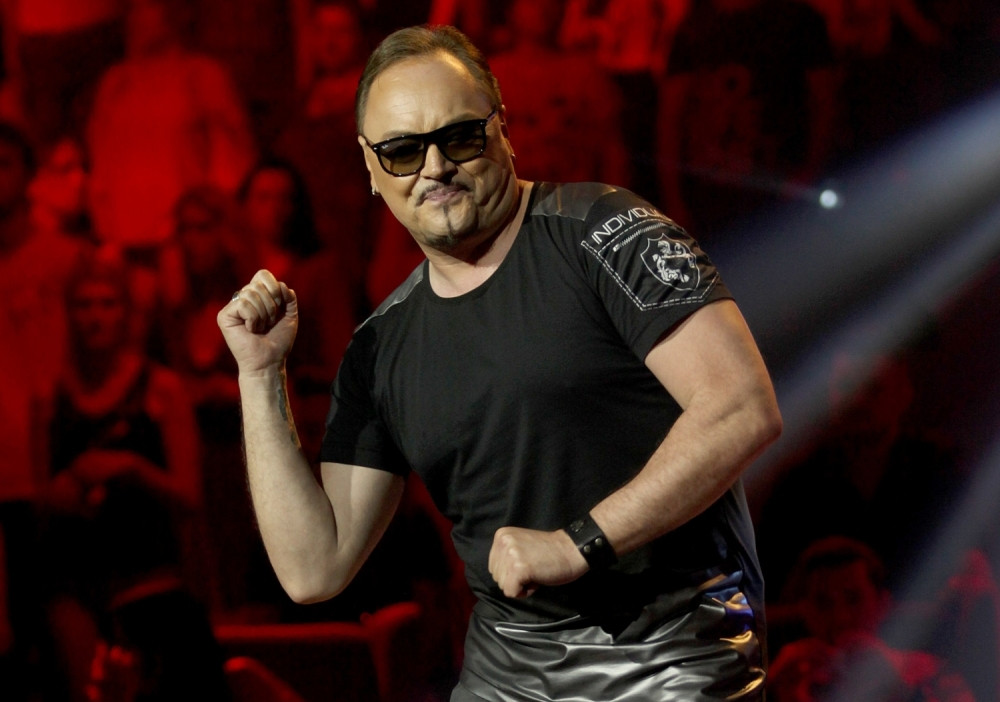 Knez uživa sa svojom izabranicom, priznaje da mu nedostaje samo ova stvar! (VIDEO)